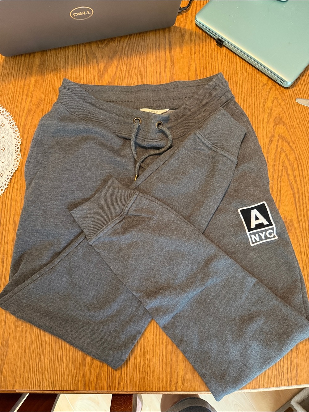 Aeropostale Charcoal Gray NYC Heritage Fleece Joggers XS
